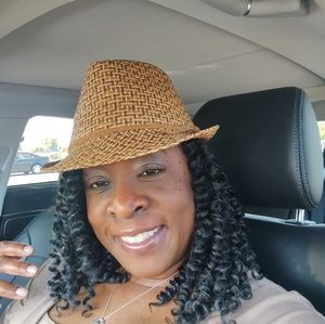 Meet your Posher, Rochelle